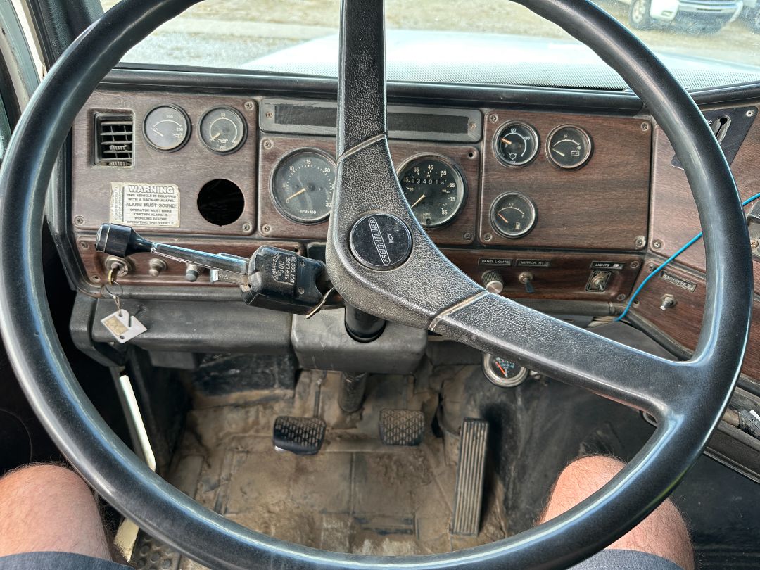 1987 FREIGHTLINER FLC - Image 10